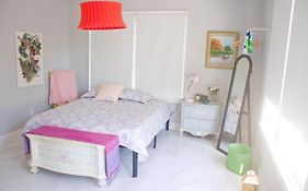 Colorful And Luminous Suite Near Mia